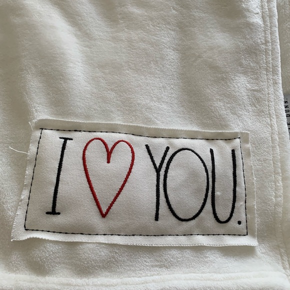 Rae Dunn throw blanket white NWT - Picture 3 of 4